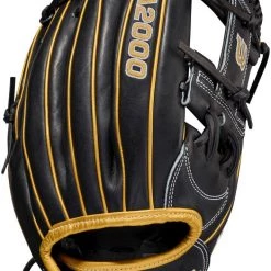 11.75 Inch Wilson A2000 Women's Infield Fastpitch Softball Glove WBW1002071175