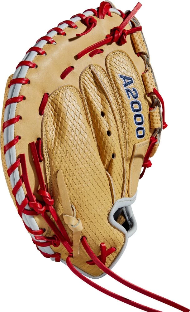 34 Inch Wilson A2000 SuperSkin Aubree Monroe Game Model Women's Fastpitch Softball Catcher Mitt WBW10024434 6 34 Inch Wilson A2000 SuperSkin Aubree Monroe Game Model Women's Fastpitch Softball Catcher Mitt WBW10024434 - Image 4